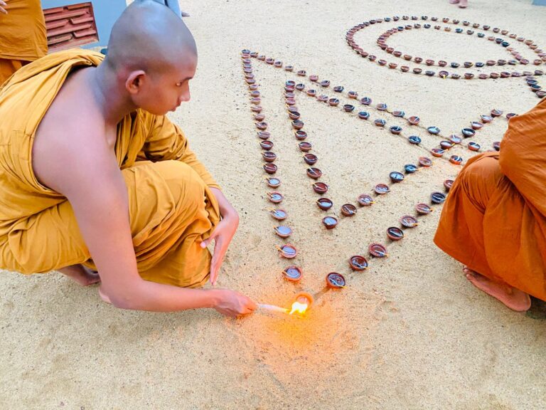 Janmadinaya samarana maage loku hamuduruwan wahanseta seth patha karanu labu darmadenawa saha bodhi poojawa